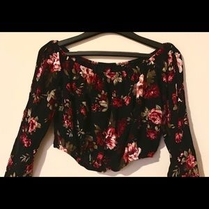 Long Sleeve Floral Crop Top